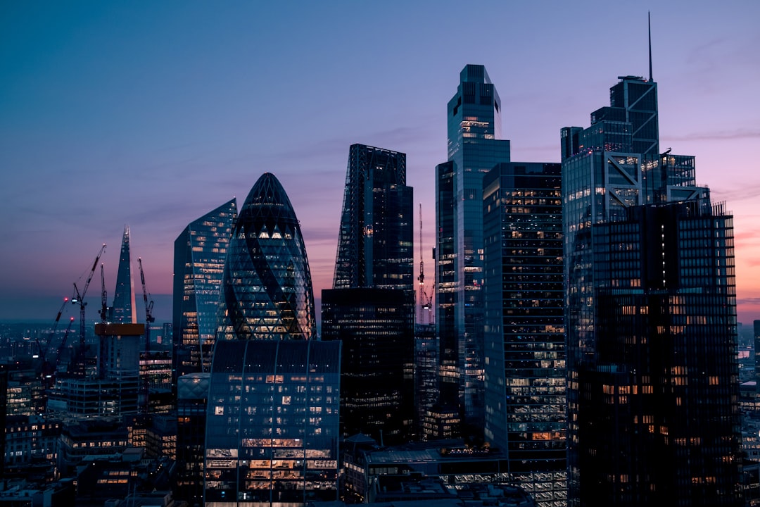 Gilt Yields Hit 1998 Highs as UK Governance Crisis Spooks Markets